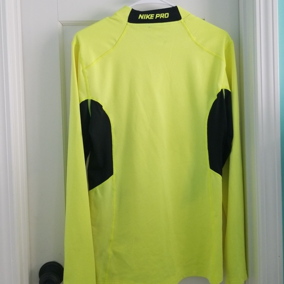 Nike - Picture 4 of 5